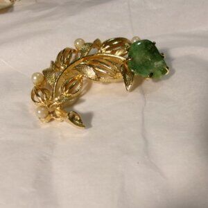 Vintage Lisner Jade, Faux Small Pearls and Goldtone*Striking*